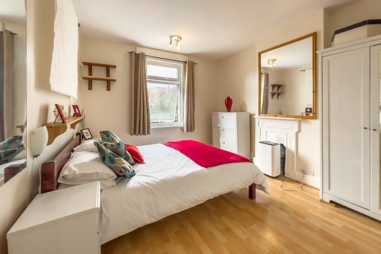 West Barnes Lane, New Malden, London