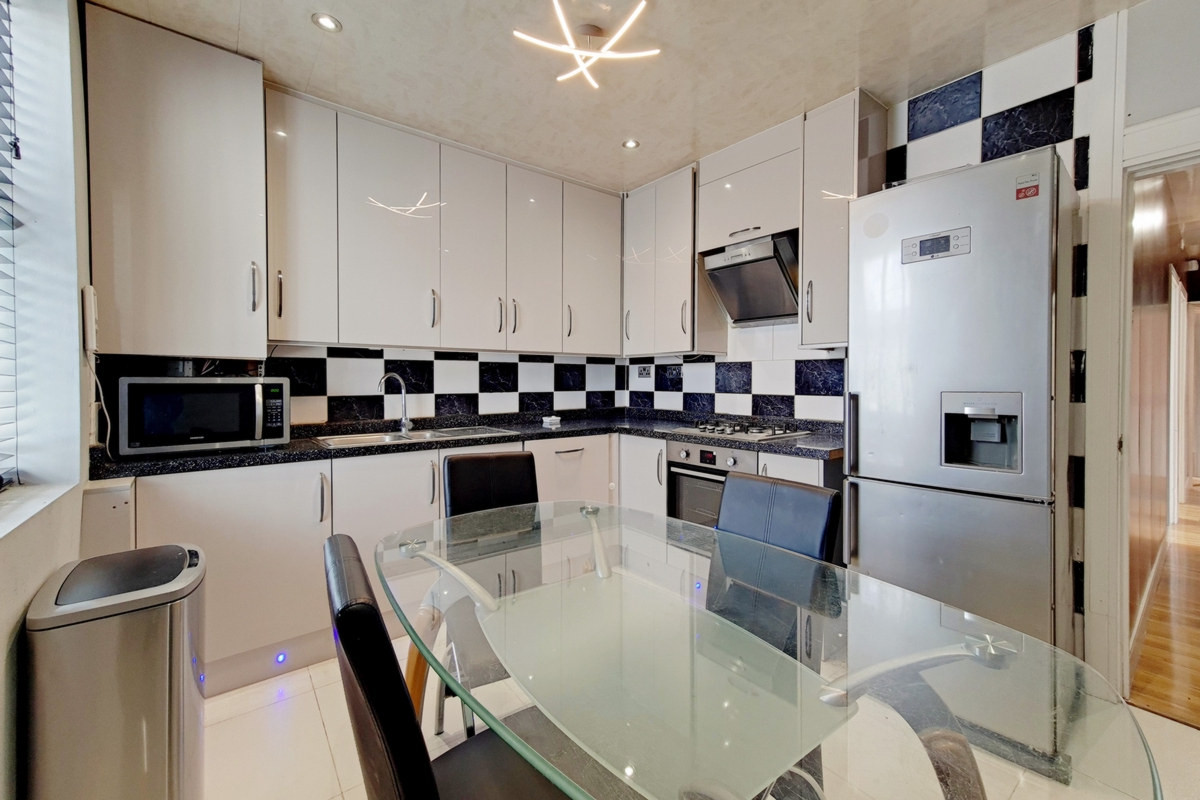 Strawberry Vale, Twickenham